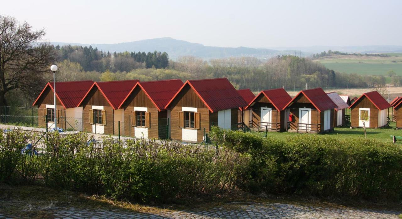 Camping V Raji - Palda Hotel Rovensko pod Troskami Eksteriør billede