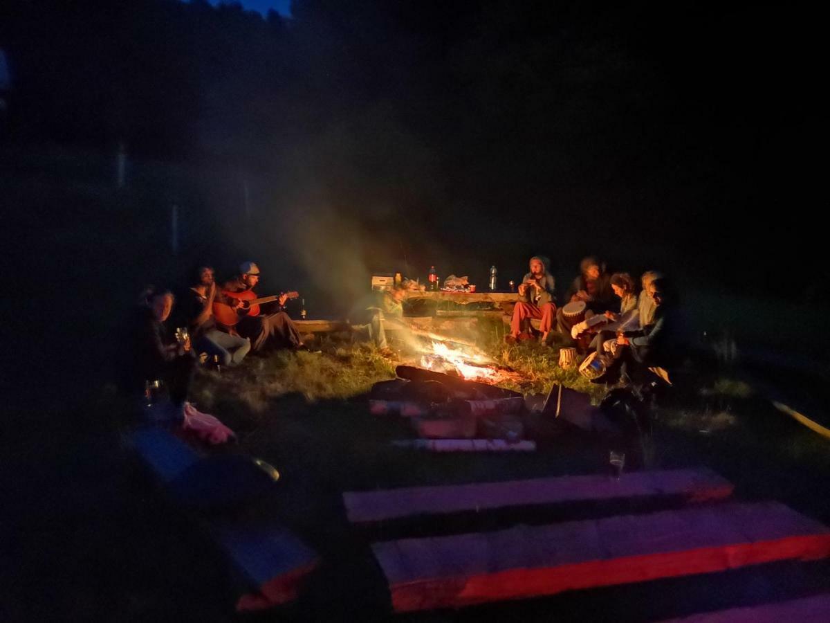 Camping V Raji - Palda Rovensko pod Troskami Eksteriør billede