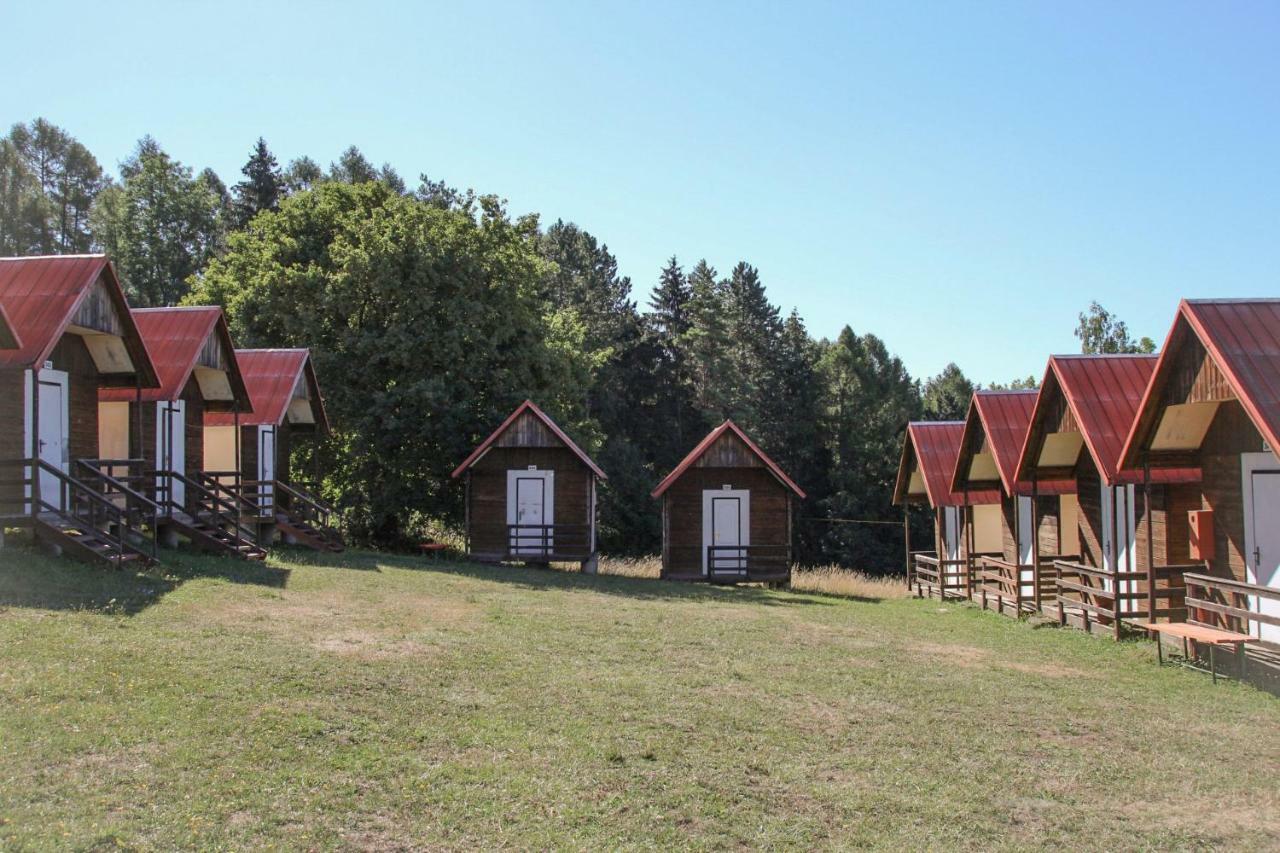 Camping V Raji - Palda Rovensko pod Troskami Eksteriør billede