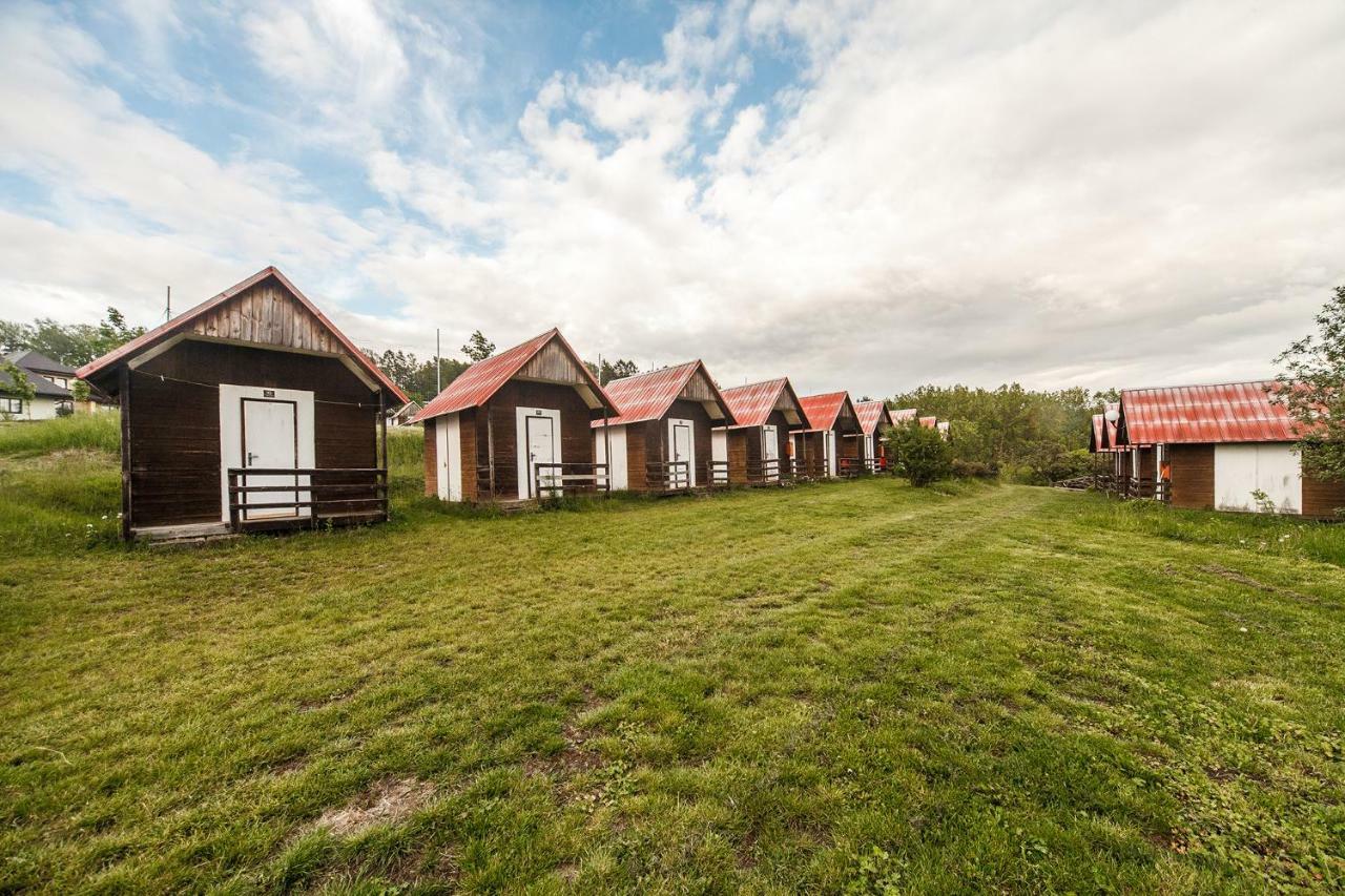 Camping V Raji - Palda Rovensko pod Troskami Eksteriør billede